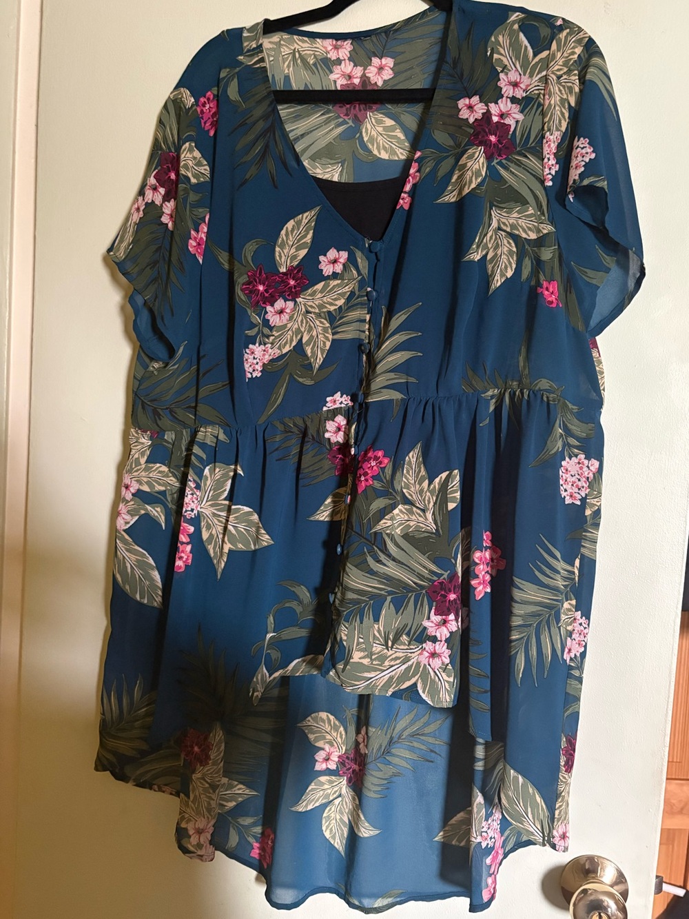 torrid Teal Floral V-Neck Tunic with Pink Accents